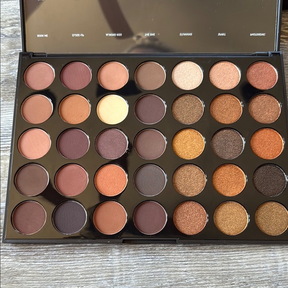 Morphe 35R Ready, Set, Gold Eyeshadow Palette - Picture 3 of 3